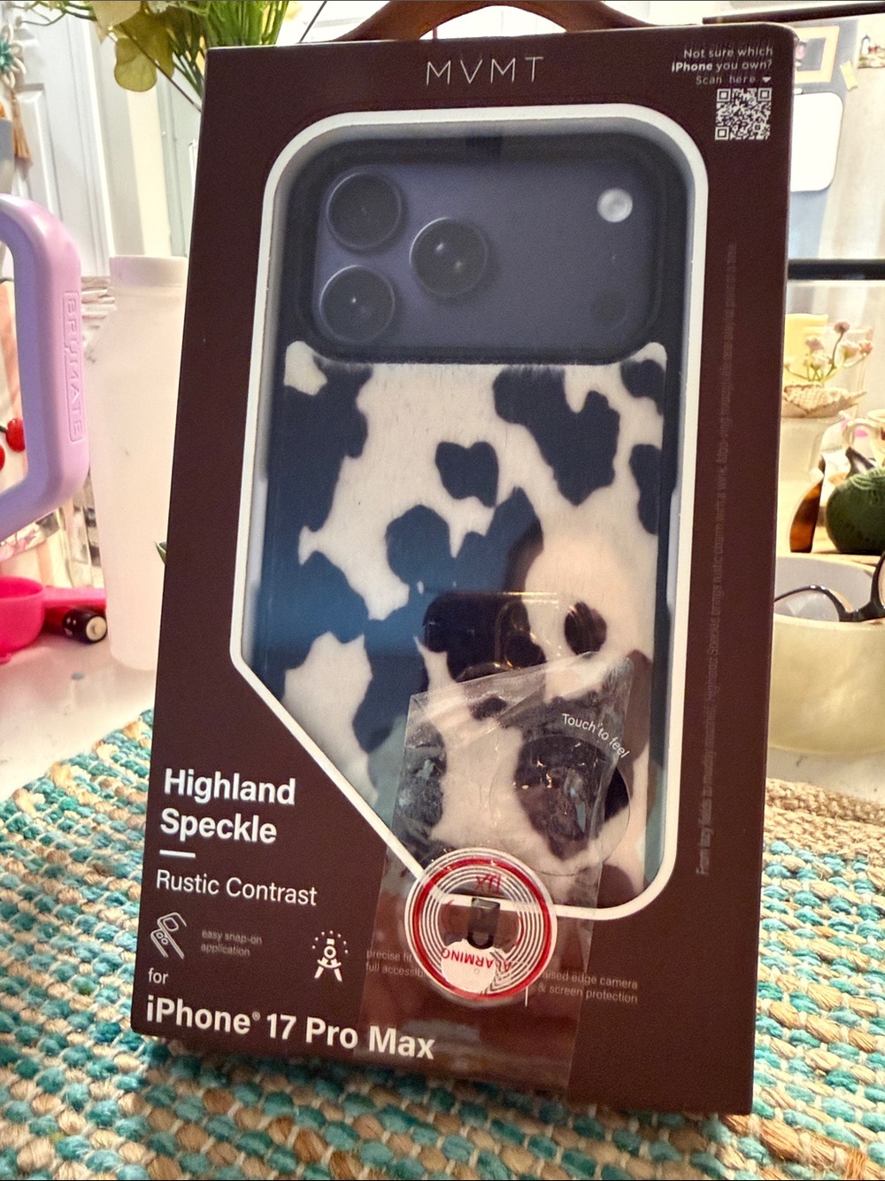 MVMT Highland Speckle Fur Phone Case - Black & White